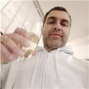 Offro ripetizioni online od a casa per tutte le materie scolastiche fino alle 3a media e su materie scientifiche fino alla laurea.